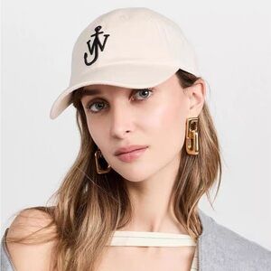 🍬☁️Authentic JW Anderson Cream Cap🧢